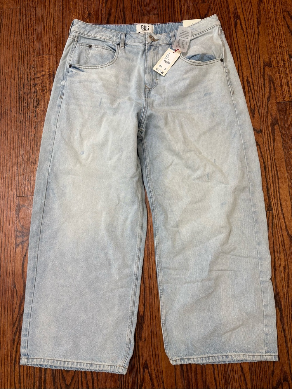 BDG Light Wash Women’s Jeans - Relaxed Straight Fit